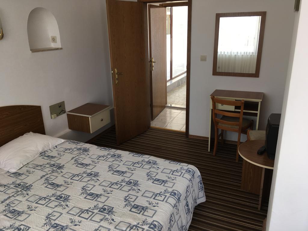 Hotel Corona Sveti Vlas Εξωτερικό φωτογραφία