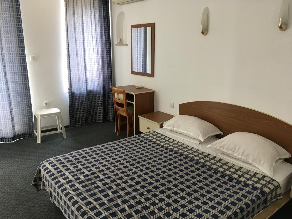 Hotel Corona Sveti Vlas Εξωτερικό φωτογραφία