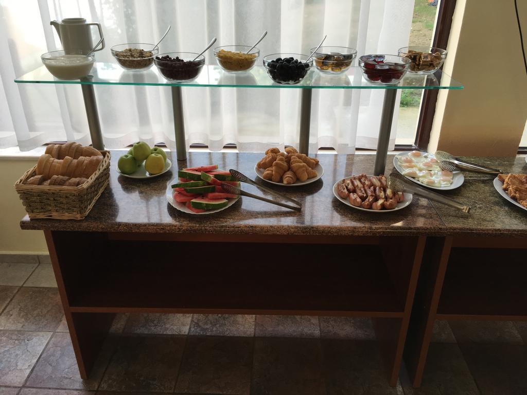 Hotel Corona Sveti Vlas Εξωτερικό φωτογραφία