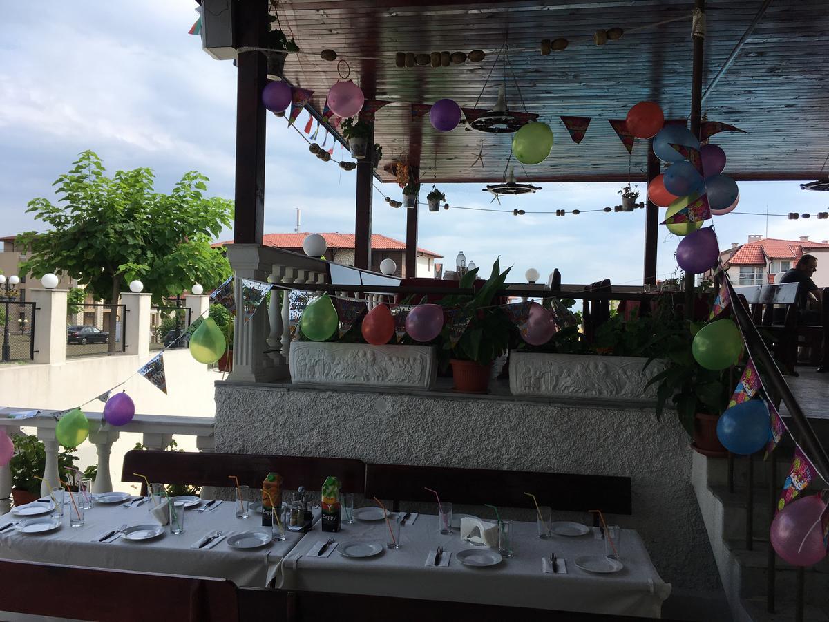 Hotel Corona Sveti Vlas Εξωτερικό φωτογραφία