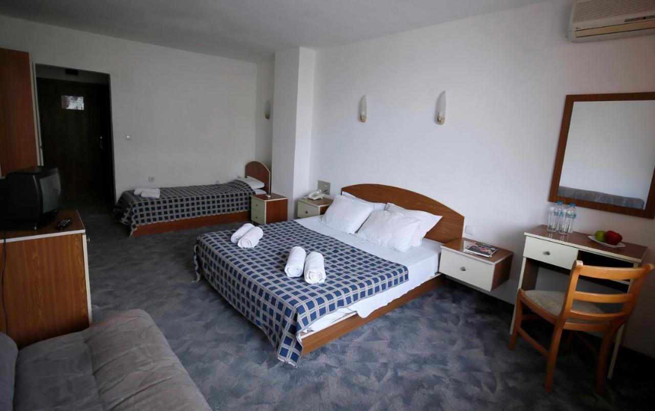 Hotel Corona Sveti Vlas Εξωτερικό φωτογραφία